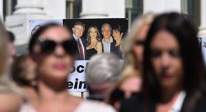 Melanija Trump, Donald Trump, Jeffrey Epstein, Ghislaine Maxwell