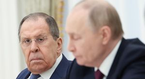 Sergej Lavrov i Vladimir Putin