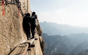 Plank Walk in the Clouds, Huashan, Kina - 5