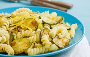 Tjestenina s tikvicama i limunom