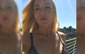 Tko bi rekao da ćemo na Kayden Kross ugledati reklamu za sarajevske taksiste (FOTO: Scdreenshot)