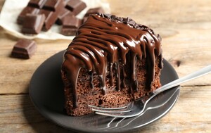 Čokoladni biskvit s čokoladnim ganachom