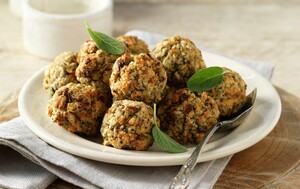 Nadjev od kadulje i luka