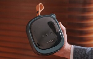 Launbot uređaj za sušenje i glačanje odjeće tvrkte ZERA Labs - 6