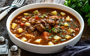 Goveđi gulaš fino je jelo idealno za zimu