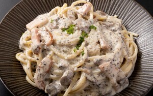 Tjestenina s gljivama i slaninom