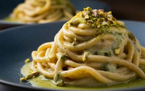 Tjestenina s umakom od pistacija