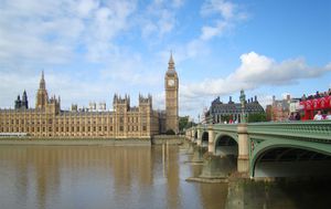 Pogled na zgradu parlamenta, London