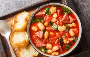 Varivo od graha i kobasica popularno je zimsko jelo