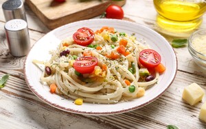 Tjestenina s mrkvicom i graškom