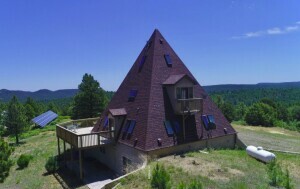Kuća u obliku piramide s tajnim bunkerom, Colorado, SAD - 1