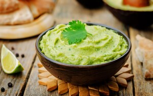 Humus s avokadom