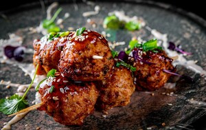 Pileće okruglice s đumbirom i mentom