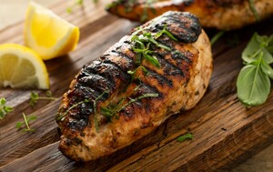 PIleća prsa u marinadi na bazi balzamičnog octa