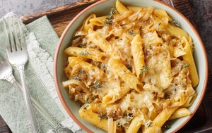 Tjestenina sa sirom i lukom