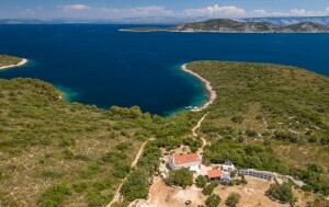 Kuća Cvrčak, Sveti Klement, Pakleni otoci - 2