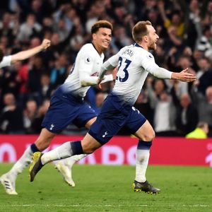 Eriksen slavi pobjednički pogodak (Foto: AFP)