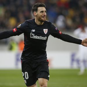 Aduriz slavi pogodak (Foto: AFP)