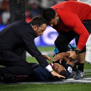 Ozlijeđeni Kylian Mbappe (Foto: AFP)