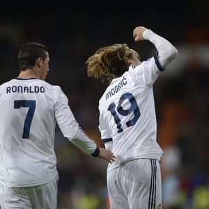 Cristiano Ronaldo i Luka Modrića (Foto: AFP)