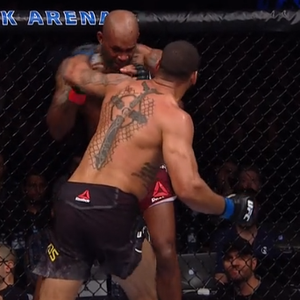 Nokaut Thiaga Santosa