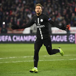 Neymar slavi pogodak (Foto: AFP)