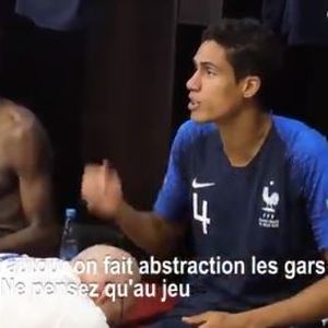Varane podiže svoje suigrače (Screenshot)