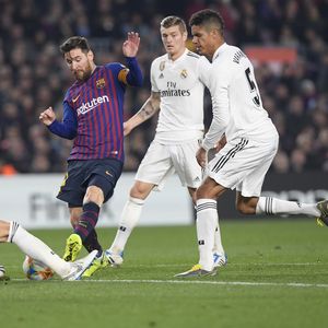 Lionel Messi u akciji na utakmici Barcelone i Real Madrida (Foto: AFP)