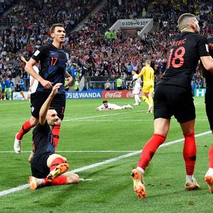 Slavlje Vatrenih nakon Perišićeva gola (Foto: AFP)