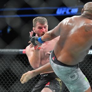 Cormier i Miočić iz prve borbe (Foto: AFP)
