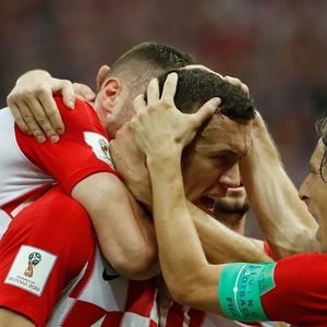 Modrić i Perišić slave pogodak u Rusiji (Foto: AFP)