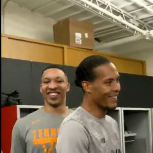 Virgil Van Dijk i Tacko Fall (Foto: Screenshot)