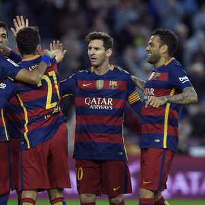 Lionel Messi, Neymar, Dani Alves i Luis Suarez (Foto: AFP)
