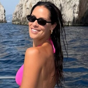 Ana Ivanović objavila fotografije u badiću