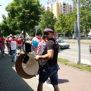 Hrvatski navijači na putu prema Gradskom vrtu (GOL.hr)