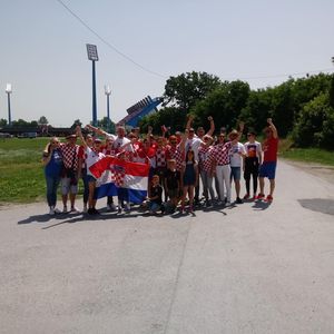 Hrvatski navijači na putu prema Gradskom vrtu (GOL.hr)