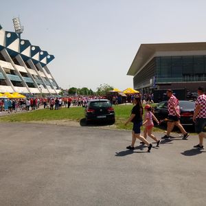 Hrvatski navijači na putu prema Gradskom vrtu (GOL.hr)