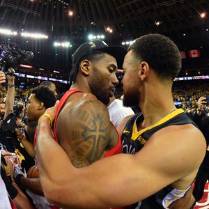 Kawhi Leonard i Steph Curry (Foto: AFP)