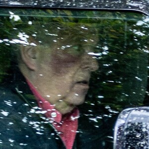 Bivši princ Andrew Mountbatten-Windsor viđen s modricom na licu