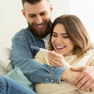 Sve više žena poseže za test trakicama za ovulaciju