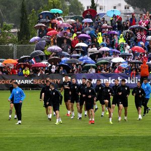 Vatreni u Omišu (Photo: Miranda Cikotic/PIXSELL)