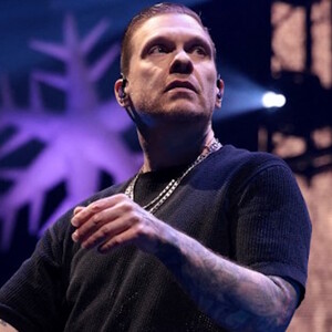 Pjevač grupe Shinedown Brent Smith otkrio da nema nekretnine