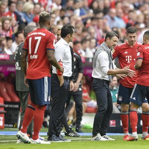 Niko Kovač i Hasan Salihamidžić s igračima Bayerna (Foto: AFP)