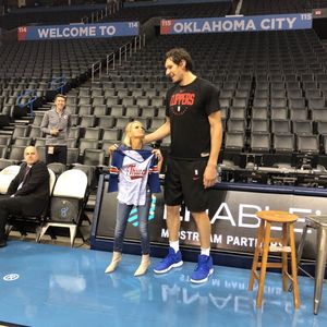 Boban Marjanović i Kristin Chenoveth (Twitter)