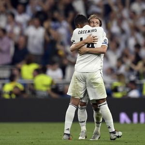 Luka Modrić i Casemiro (Foto: AFP)