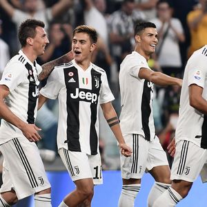 Mario Mandzukić, Paulo Dybala, Cristiano Ronaldo i Emre Can (Foto: AFP)
