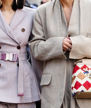 Sako s remenom je hit proljetnih kombinacija