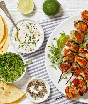 Grčki pileći ražnjići