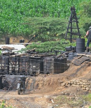 Kako se nekoć vadila nafta u mjestu Wonocolo, Indonezija - 5