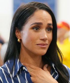 Meghan Markle u Australiji u bijelim tenisicma Eda D'Orsay - 2